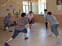 Занятия с гражданами пожилого возраста в КЦСОН Романовского района