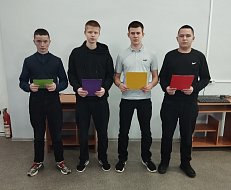 В «Точке роста» школы поселка Красноармейский открыли Год единства народов России