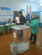 На выборы президента РФ приходят целыми семьями
