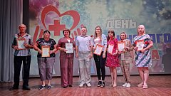 В зале РДК чествовали благородный труд медработников