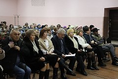 В селе Подгорное вручены памятные знаки родственникам погибших на СВО