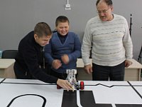   В Усть-Щербединской школе прошли традиционные соревнования по робототехнике