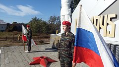 Копия Знамени Победы вручена Большекарайской школе