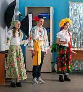 В «Точке роста» школы поселка Красноармейский открыли Год единства народов России