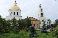 В Романовке благоустраивается храмовая территория