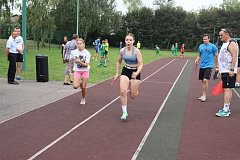 В Романовке школьники и ветераны спорта спортивными состязаниями отметили День физкультурника