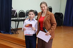 Воспитанники ДШИ выступили с творческими номерами