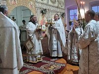 В храме Рождества Христова в Романовке прошла архиерейская служба 