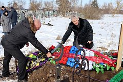 В Романовском районе простились с военнослужащим, участником СВО