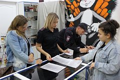 Прошел рейд по местам продажи вейпов