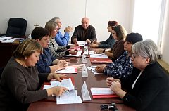 Депутаты избрали кандидатов на районную Доску почета