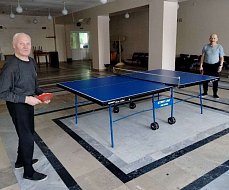 Получатели социальных услуг КЦСОН проводят спортивные игры