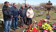 В Романовском районе простились с бойцом, погибшим в зоне СВО
