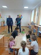 Воспитанники «Точки роста» Романовской СОШ побывали в детском саду «Колокольчик»