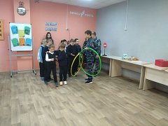 Юные друзья полиции проводят мероприятия с обучающимися школы