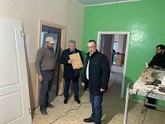 Глава района проконтролировал ремонт детского сада