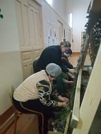 Жители села Большой Карай Романовского района также изготавливают маскировочные сети для СВО