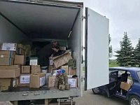 Своих не бросаем: саратовские волонтеры привезли бойцам на передовую груз на полмиллиона рублей