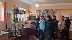 Защитники Отечества торжественно вступают в строй