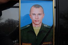 Жители с. Подгорное простились с военнослужащим